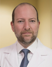 Headeshot of Guillermo Linares Headeshot of Guillermo Linares