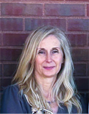 Headshot of Marzena Swiderska-Syn Headshot of Marzena Swiderska-Syn