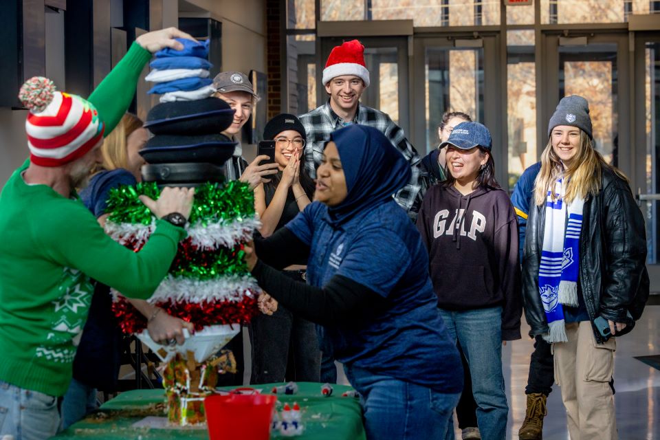 SLU SSE Students Build, Test Gingerbread Houses