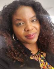 Danni Young headshot